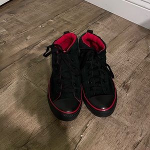 Converse Red and Black 12 Men’s